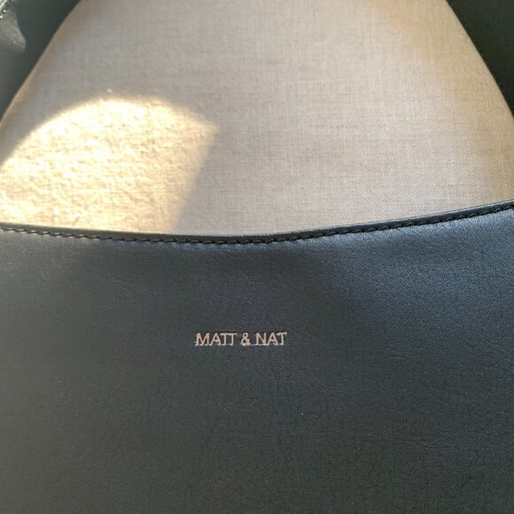 Matt & Nat Jada Shoulder Bag — Arbor Collection — Black (Like New) - Picture 4 of 6